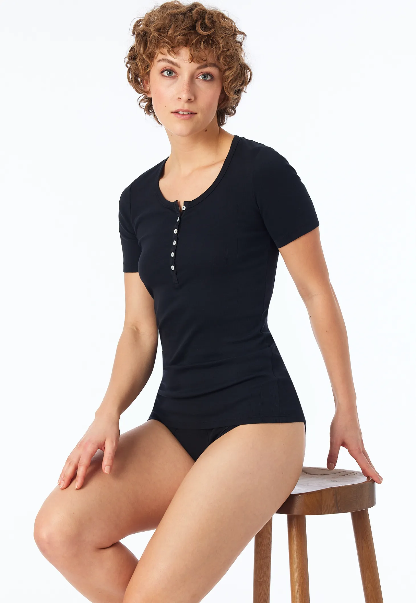 Shirt kurzarm schwarz - Revival Berta
