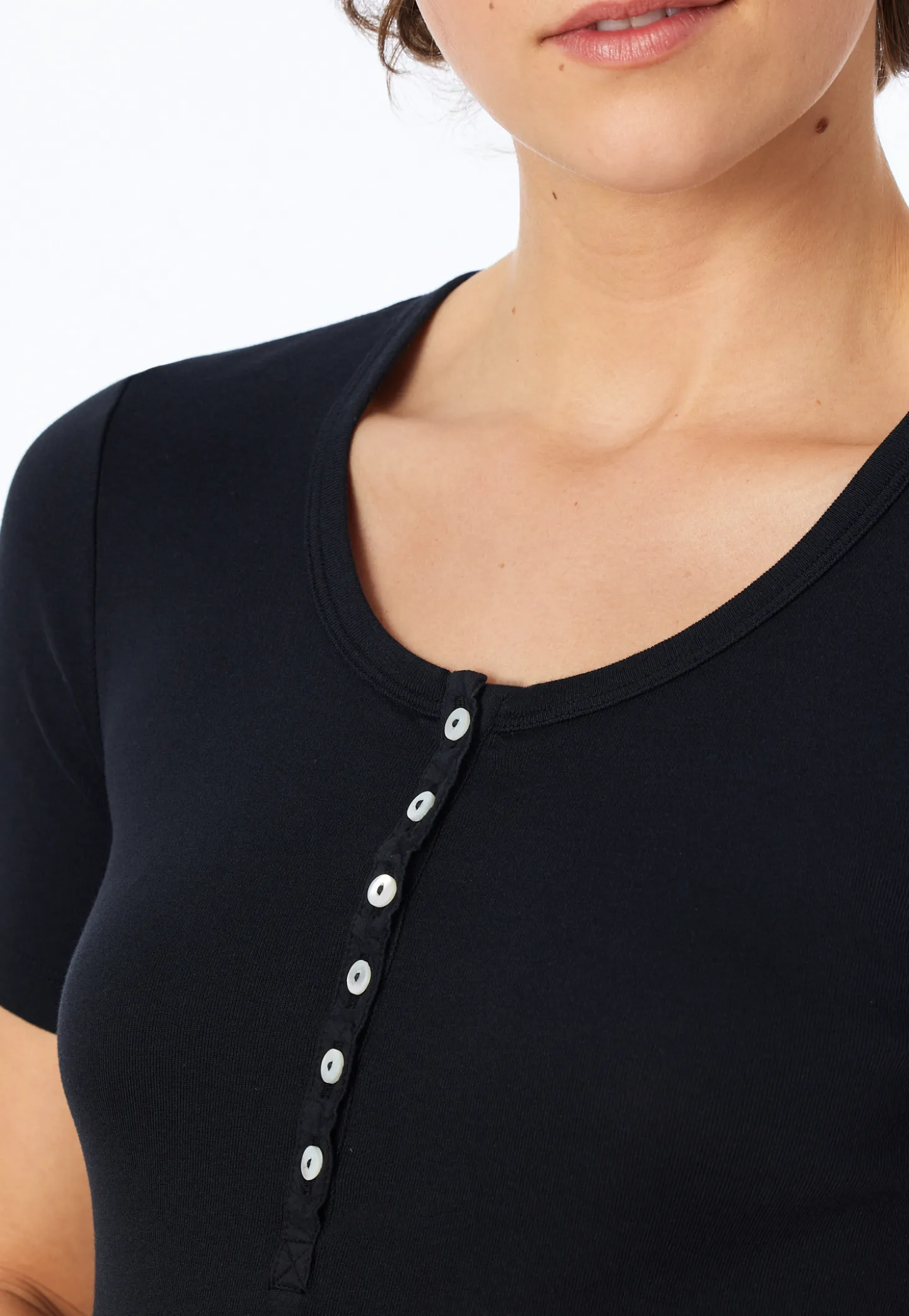 Shirt kurzarm schwarz - Revival Berta